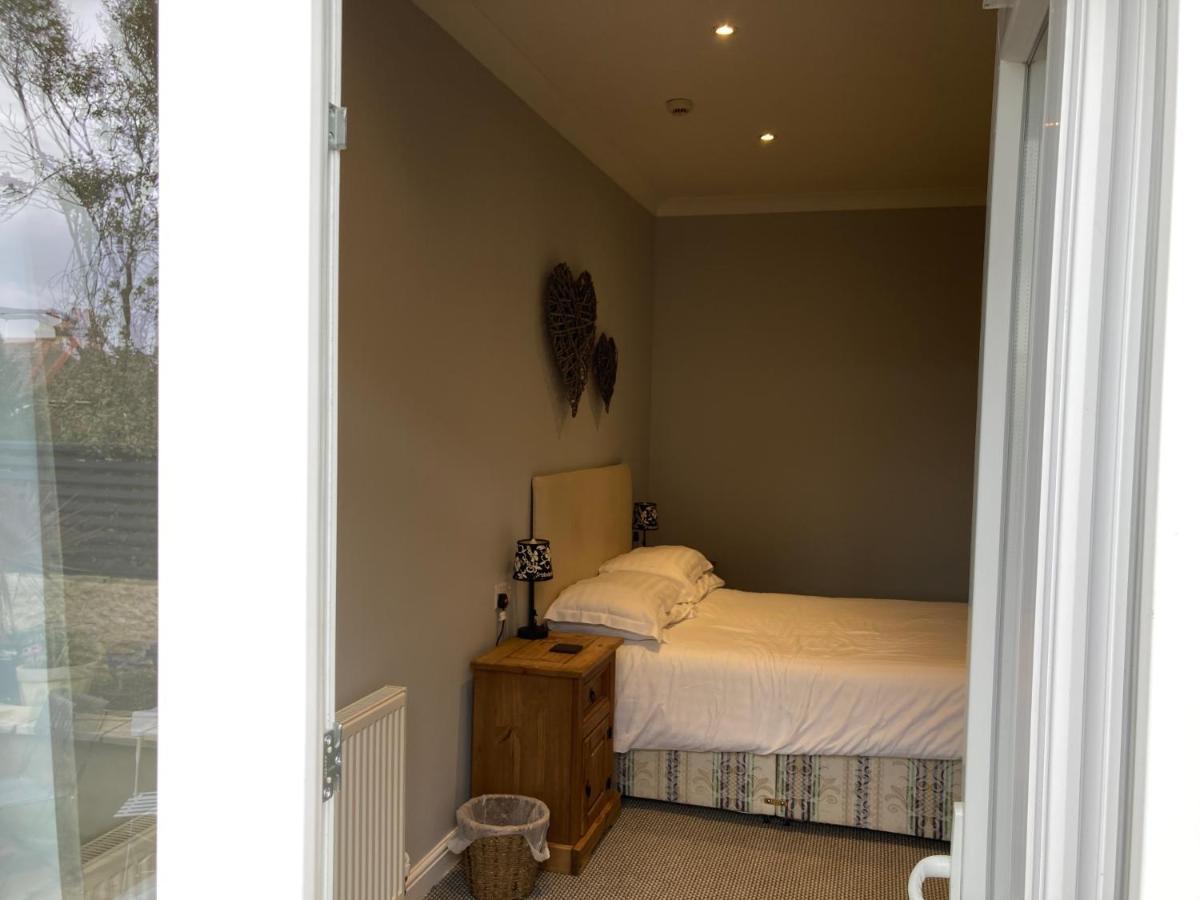 Wicks At 26 Hotel Sandown Eksteriør billede